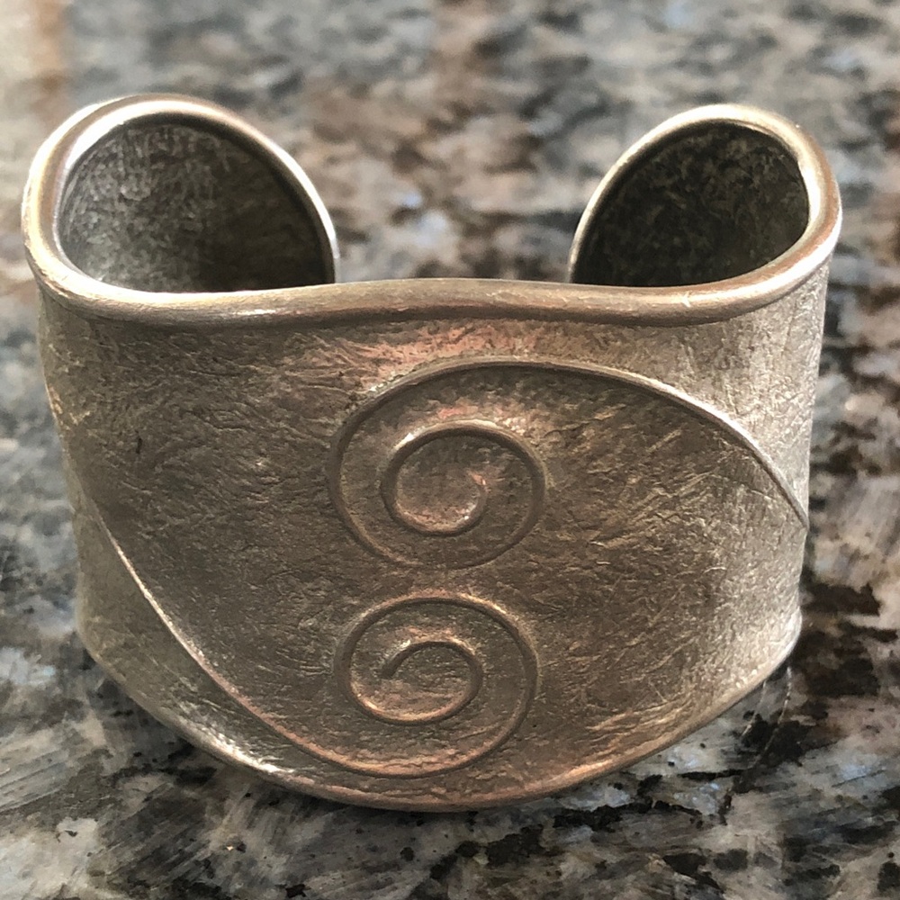Vintage Newgrange Celtic Style Bangle Pewter